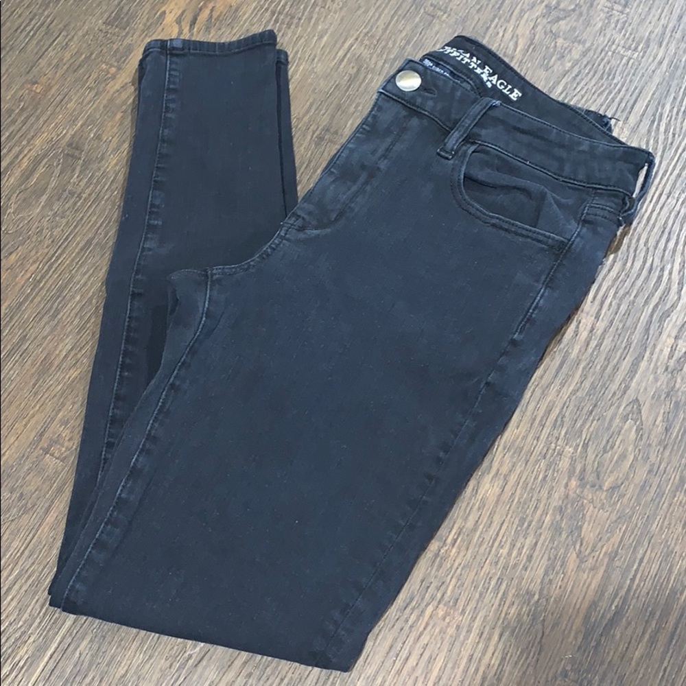 AE Black Hi-Rise Jeggings